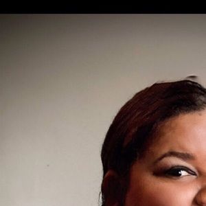 Meet your Posher, Adriana